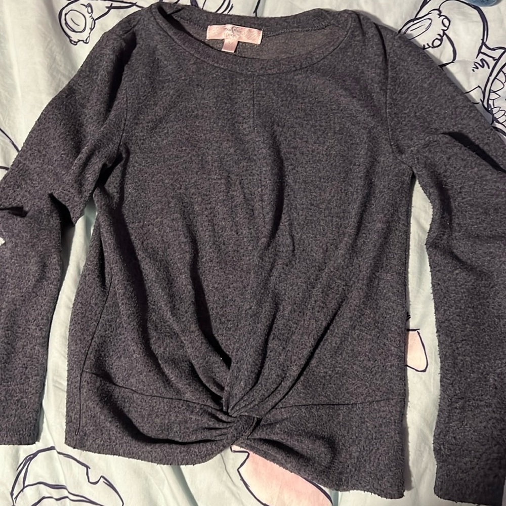 Girl’s size M Moa Moa top. Grey. Great condition